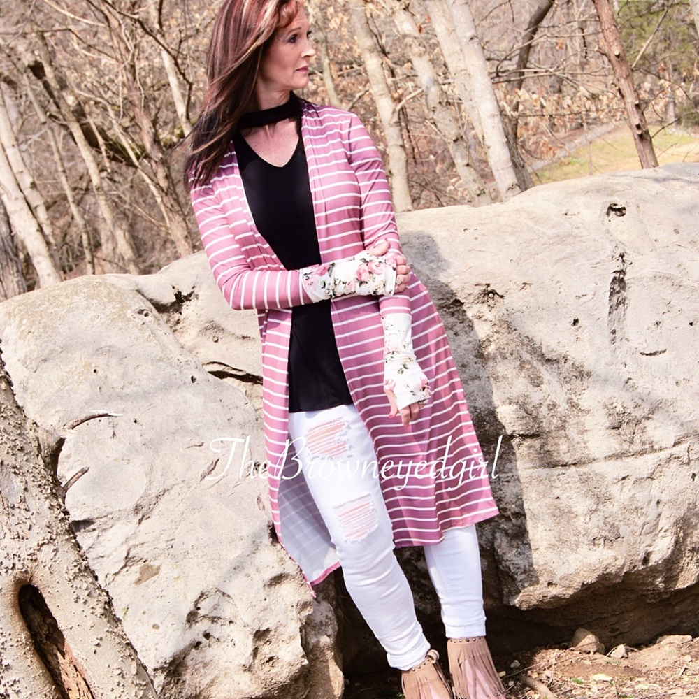 NEW Whitney Blushing Cardigan Floral Thumb…